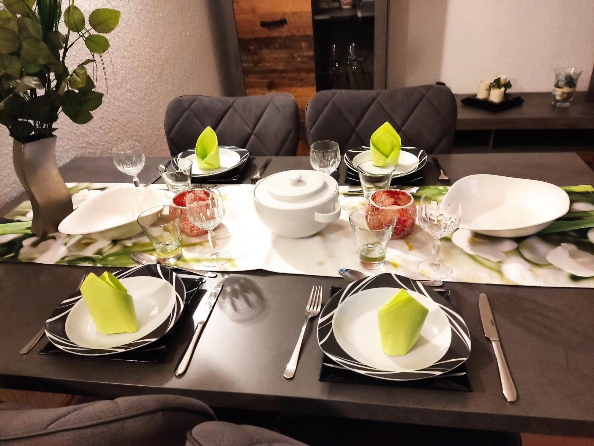 Schoene 3 Zi. Ferienwohnung Vor Den Toren Frankfurt Dreieich Buitenkant foto